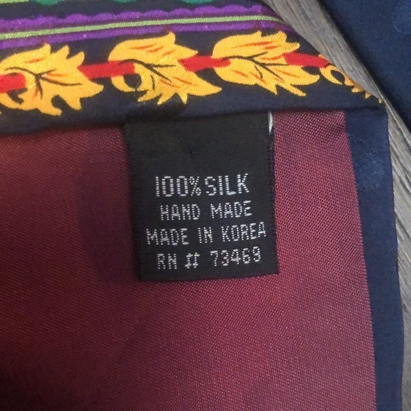 Mickey Mouse Tie - Picture 4 of 4